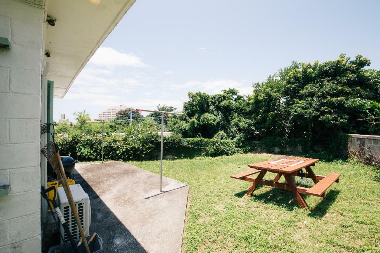 Whale Okinawa Kadena Exterior foto